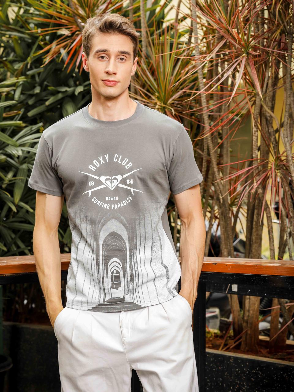 Roxy Club Round Neck T-shirt